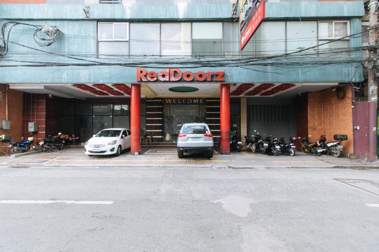 קואזון סיטי Reddoorz At Winter Hotel Araneta מראה חיצוני תמונה