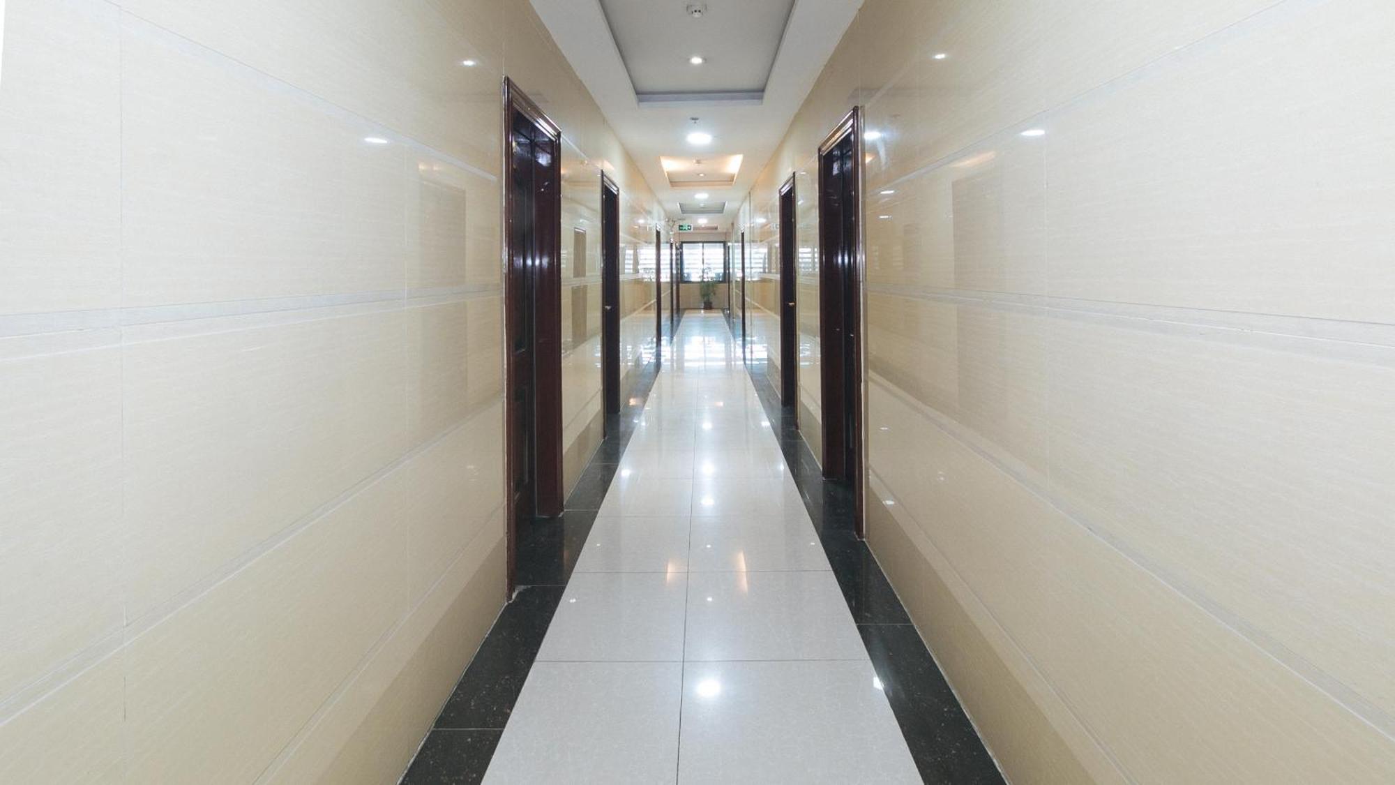 קואזון סיטי Reddoorz At Winter Hotel Araneta מראה חיצוני תמונה