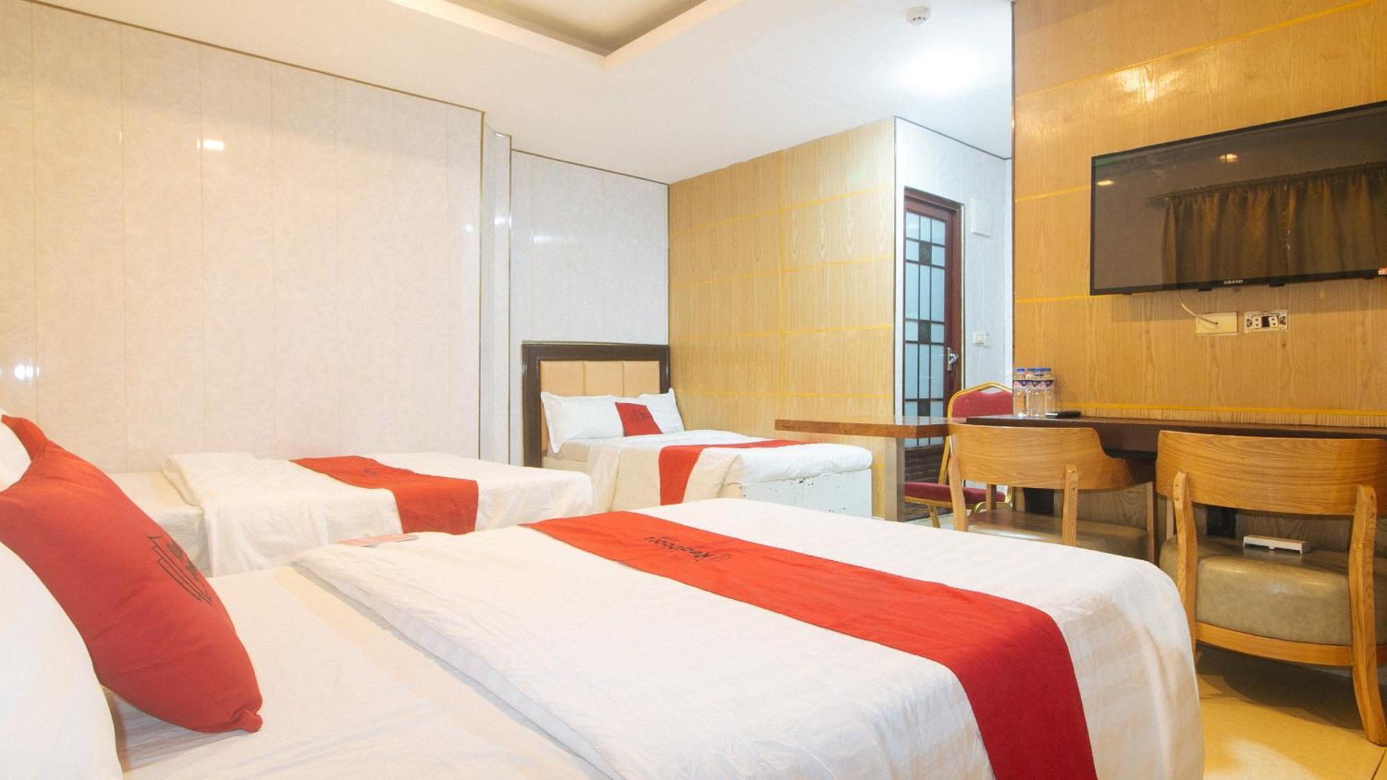 קואזון סיטי Reddoorz At Winter Hotel Araneta מראה חיצוני תמונה