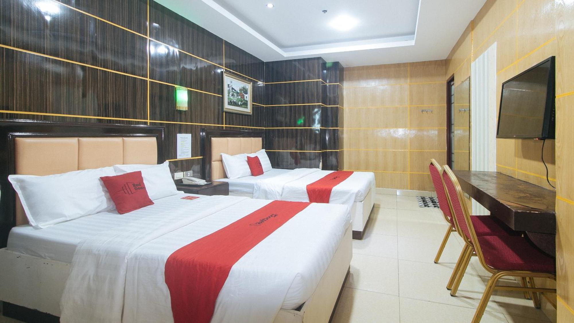 קואזון סיטי Reddoorz At Winter Hotel Araneta מראה חיצוני תמונה
