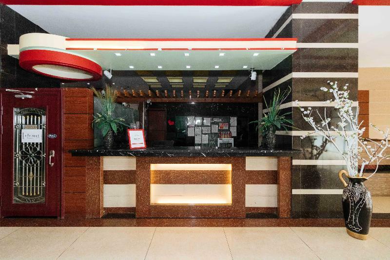 קואזון סיטי Reddoorz At Winter Hotel Araneta מראה חיצוני תמונה