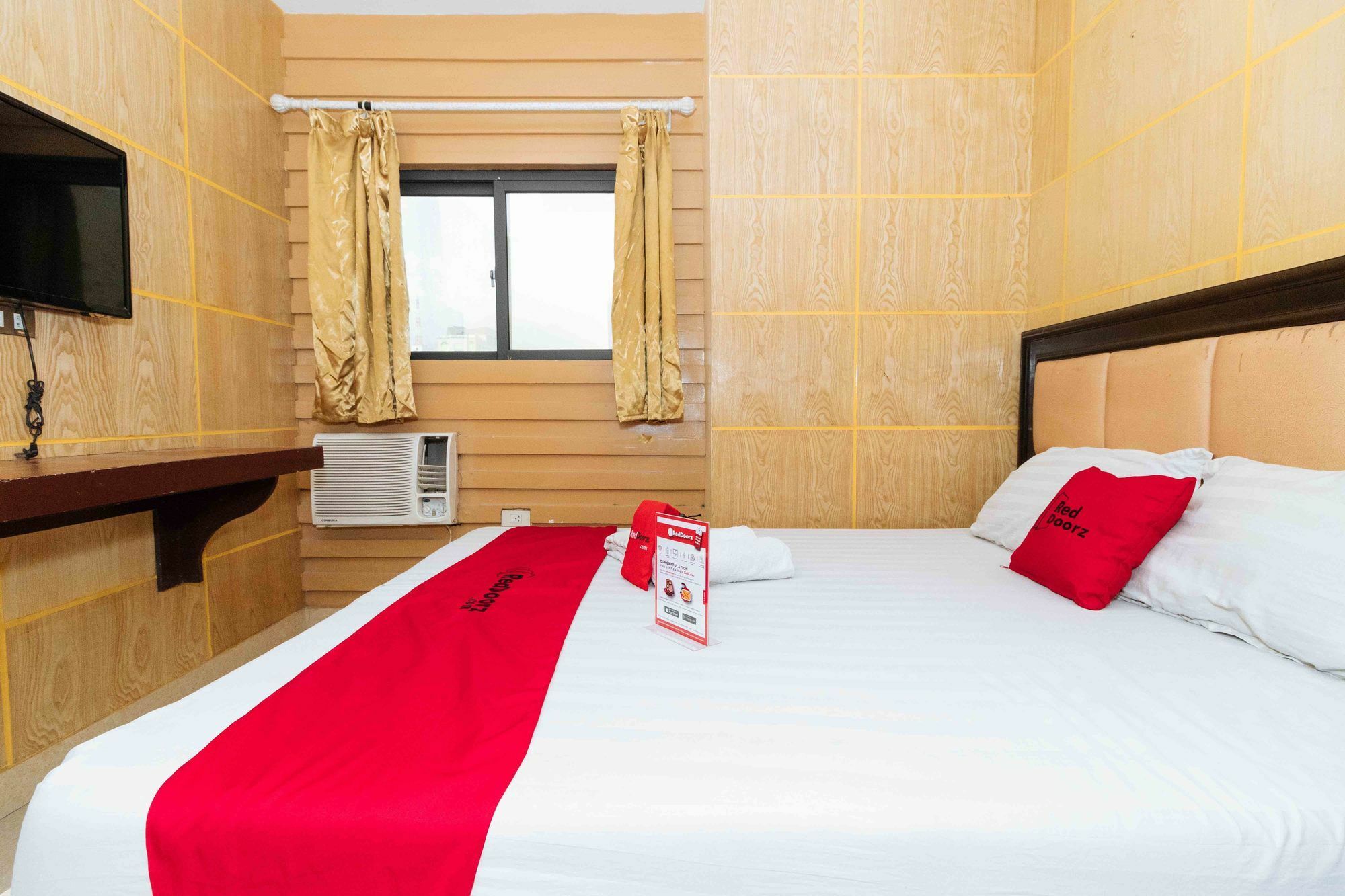 קואזון סיטי Reddoorz At Winter Hotel Araneta מראה חיצוני תמונה